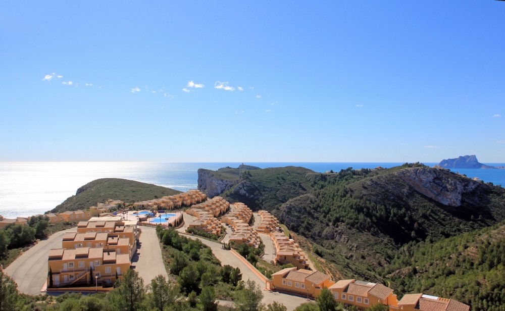 Новые апартаменты с видом на море в Кумбре дель Соль (Бенитачель)