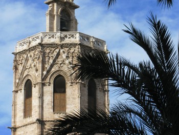 В день Успения Богородицы темницу Кафедрального собора Валенсии озаряет солнечный свет