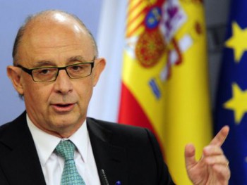 Испания впервые за 10 лет не превысила требуемый уровень дефицита бюджета 