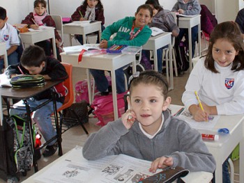 Расходы испанских семей на школьное образование выросли на треть за последние 8 лет