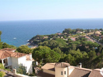 Пасха второй год подряд снижает активность рынка жилой недвижимости Испании 