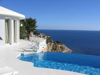 Рынок недвижимости Испании в апреле вновь вернулся на траекторию роста