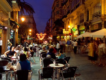 Три четверти валенсийских работников заняты в секторе услуг