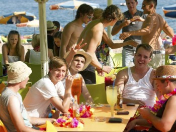 В августе 2022 года иностранные туристы потратили в Испании более 11 миллиардов евро