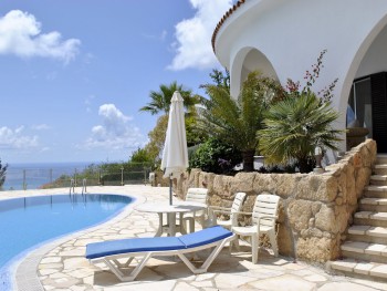 Цены на жильё в Испании выросли за год на 7,6% 