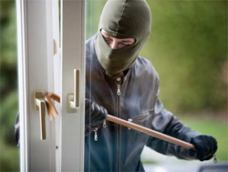 Задержанный в Дении квартирный вор был консьержем урбанизации 