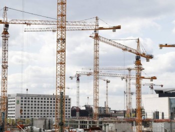 Продажи домов в Испании продолжают снижаться и отмечают в апреле двухлетний минимум