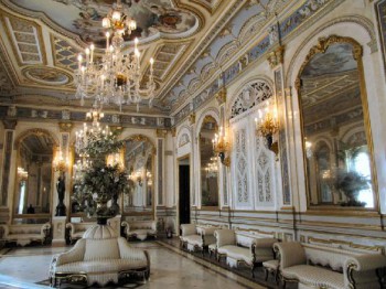 Валенсия представит всемирно известные ювелирные изделия 