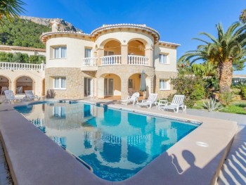 Средняя цена на жилье незначительно выросла в 2023 году и достигло самого высокого уровня с 2008 года