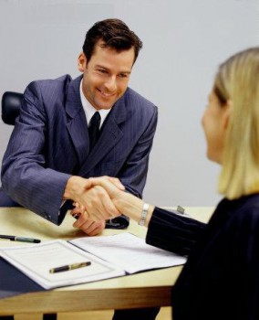 В каких регионах Испании проще найти высокооплачиваемую работу