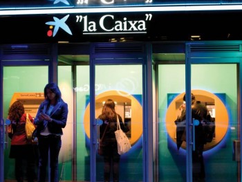 Клиенты CaixaBank получат пластиковые карты сразу при открытии счета