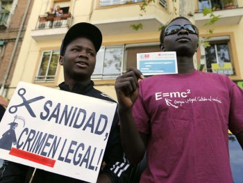 Нелегалы Валенсии вновь получили право на бесплатное медобслуживание