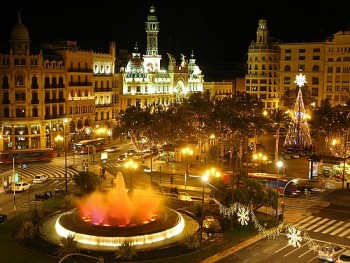 Ратушную площадь Валенсии сделают пешеходной